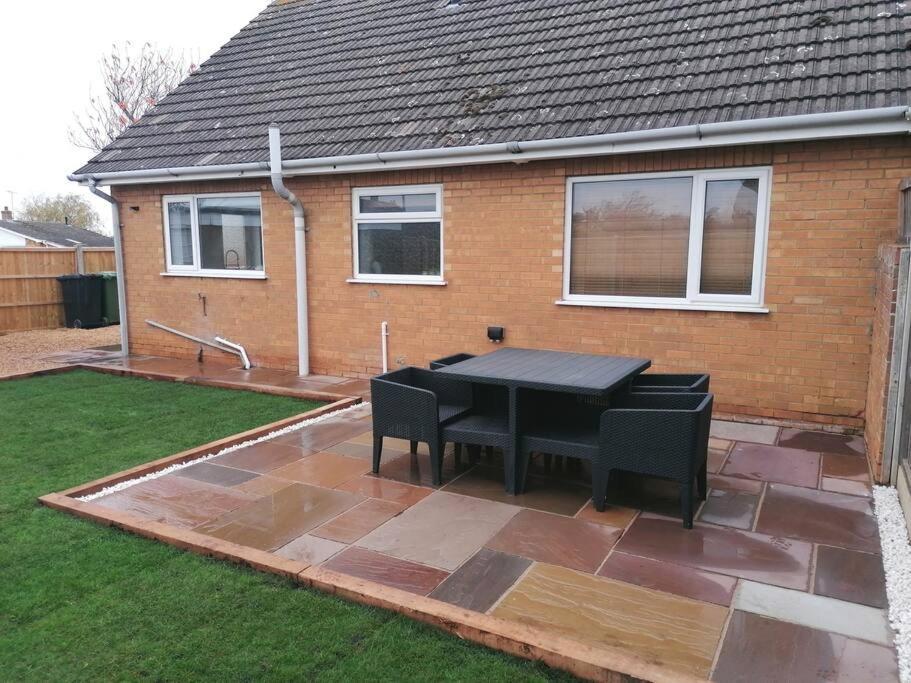 Modern Coastal 2 Bedroom To Relax And Unwind Holiday home *
